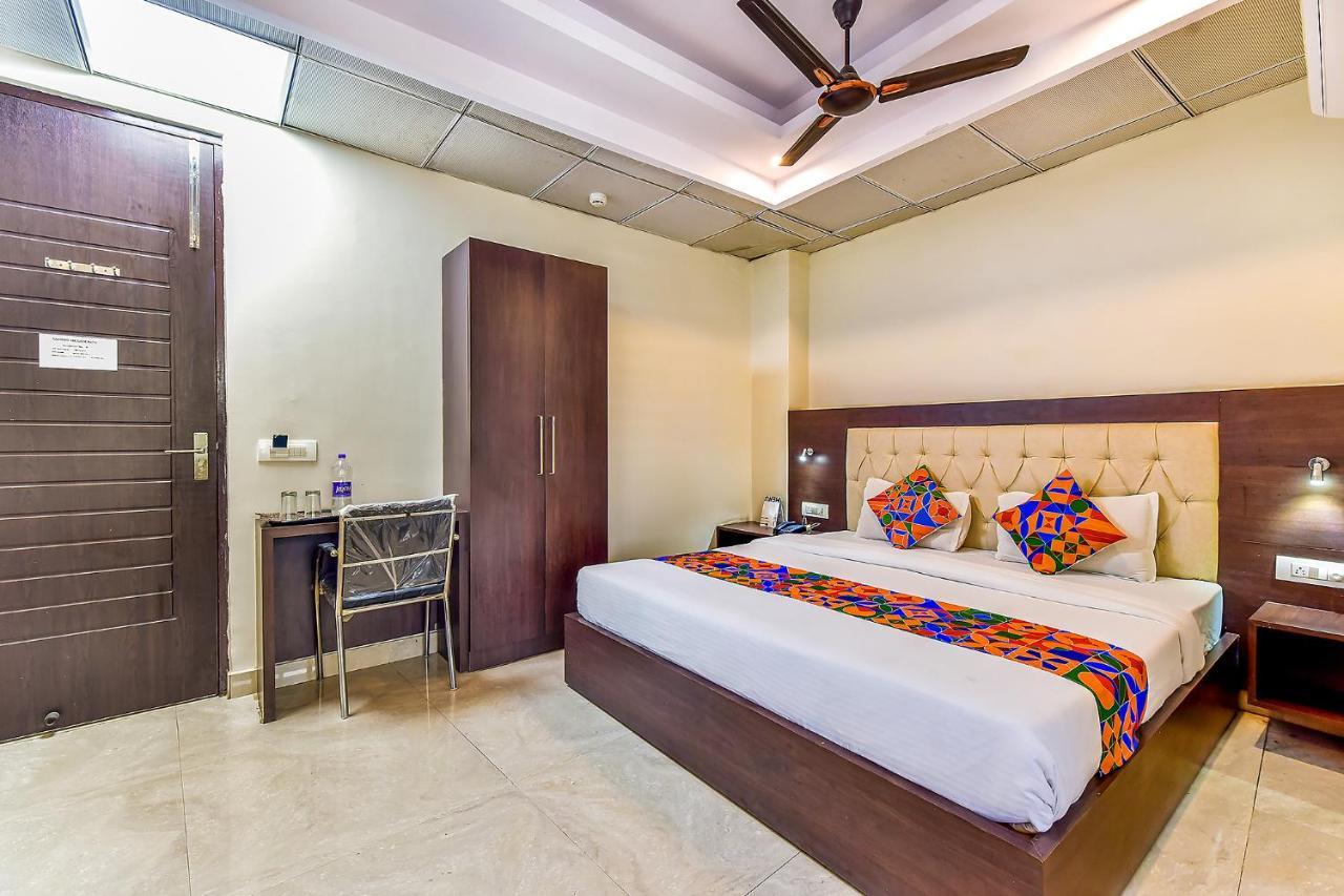 Fabhotel Surya Residency 德拉敦 外观 照片